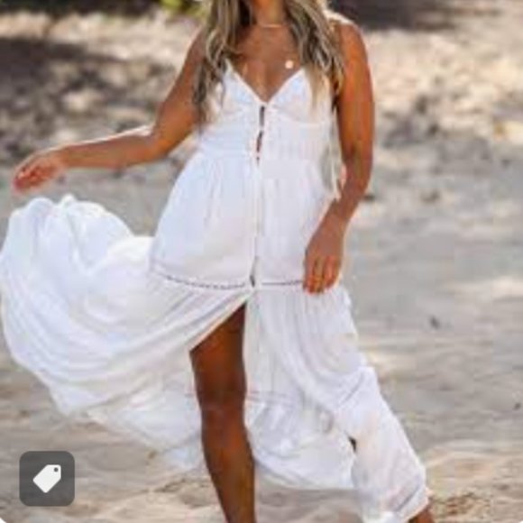 Sunrise Escape maxi Dress in White with gold by
L*SPACE - Picture 4 of 10